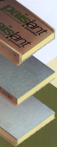 Panel aislante de cubiertas tradicionales con viguetillas. Se dispone de paneles autoportantes con cabrios interiores para ahorro de correas de sustentaci�n. N�cleo de poliuretano para aislamiento y base en diferentes acabados. Friso-Hidr�fugo-C.Yeso.