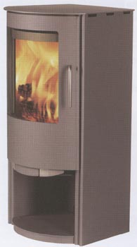 Estufa escandinava de acero lacado en color gris � negro. Sistema de doble combusti�n. 80% de rendimiento.Transmisi�n del calor realizada por convecci�n natural. Estructura doble con compartimento para le�a y utensilios de encendido.