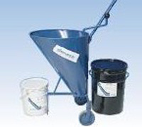 Adhesivo elastom�rico de aplicaci�n en fr�o. Compuesto por un bet�n asf�ltico mezclado con pol�meros elastom�ricos. Una vez aplicado forma una capa de bet�n elast�mero negro.