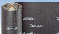 L�mina asf�ltica de oxiasfalto de superficie no protegida compuesta por armadura recubierta por ambas caras con m�stico de bet�n y film de plastico antiadherente en ambas caras.