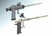 Pistola aplicadora para botes de poliuretano expansivo. F�cil aplicaci�n sin desperdicio de producto.
