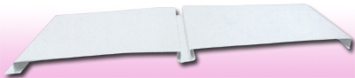 Lama 205 de PVC. Aconsejable para acabados exteriores y zonas de cont�nuo desmontaje. La separaci�n entre lama y lama y la dimensi�n de la lama le da una elegancia a los balcones exteriores exclusiva.