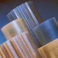 Placas de poliester reforzado con fibra de vidrio. Protecci�n para evitar la perdida de fibras y perdida de paso de luz que ello comporta.