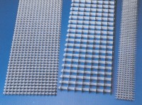Rejilla Cuadr�cula. Paneles de cuadricula para falsos techos desmontables sobre perfil T. Diferentes medidas de cuadro y dimensiones de panel. Posibilidad de colores.